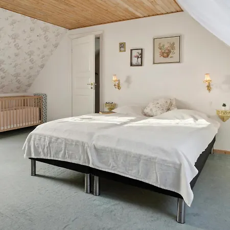 Stunning In Sydals With Wifi Kegnaeshoj